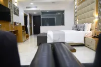 Caesar's Luxury Hotel