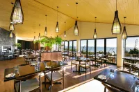 Castaways Resort Hotels in Port Waikato