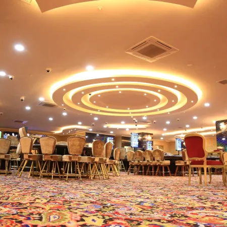 Imperial Royale Hotel