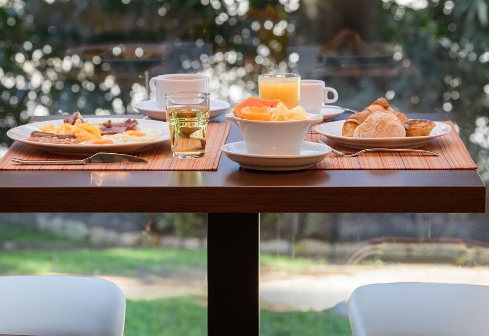 스타 인 리스본 에어포트 로비 전경