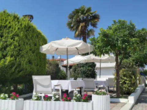 Akrogiali Exclusive Hotel (Adults Only) Hotels in Polykhrono