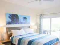 Gorgeous Ocean View in Paradise - Three Bedroom Condo - Minutes from Key West!