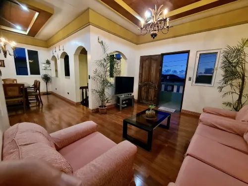 Den Den Guesthouse - Homestays