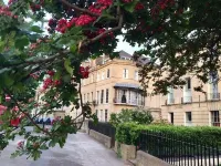 Grosvenor Apartments in Bath - Great for Families, Groups, Couples, 80 sq m, Parking