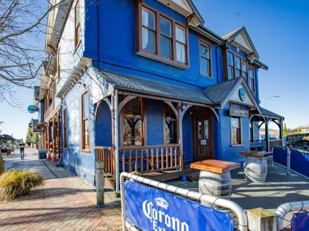 The Blue Pub Отели в г. Метвен