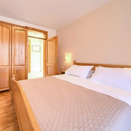 Apartments Loncar