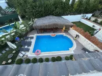 Pupa Alaçatı Butik Otel - Uima-altaat