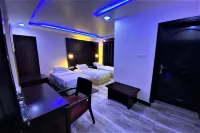 Shh Hotel - Parking