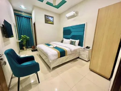 Go Hotel 001 Johar Town Hotels near Expo Centre Lahore Hall no.1