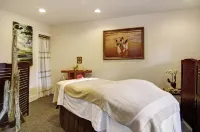 Cypress Inn on Miramar Beach - spa