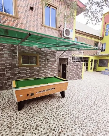 Royal Moon Hotel & Suites Отели рядом с достопримечательностью «Элеко Бич»