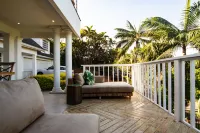 Shelbourne Lodge Hotels in La Lucia