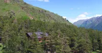 Sirius Azau Hotel