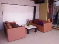 Gloria Swiss Hotel & Apartment Sandakan - موقف سيارات