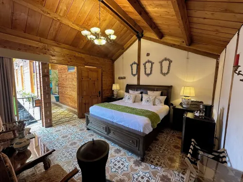 Casa Morasan Hotel-Boutique - parking