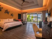 بينينسولا بيتش ريزورت Hotels near ميناء سنتربوينت