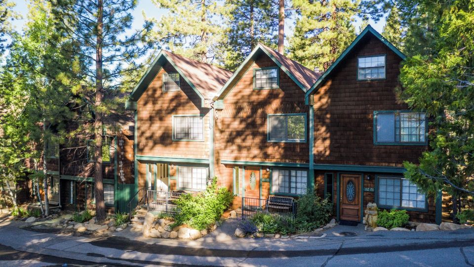 North Lake Lodges & Villas