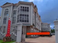 Prenox Hotel and Suites Hotels near Benin Airport