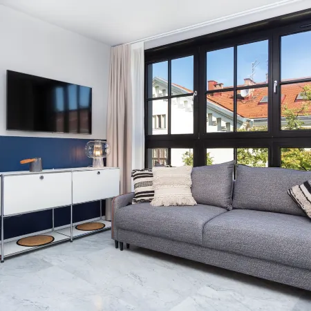 H11 Aparthotel