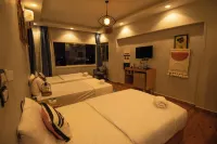 ฟาริดา พีระมิดส์ บูทีค โรงแรม - ที่มีบาร์