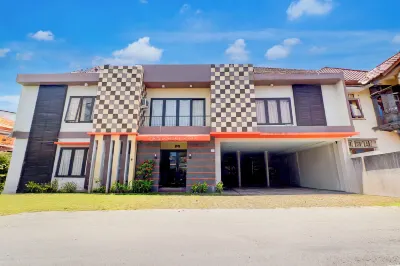Collection O Near Bali Royal Hospital Renon Formerly JC Boutique Hotel Hotel di Bali