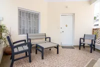 Cozy Apartment Next to Alimos Beach