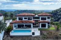 Villa Acantilado Hotels near Río Sardinal