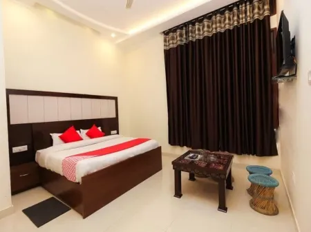 Hotel Ambika & Restaurant By GRB