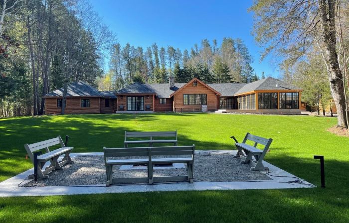 Haliburton Post House