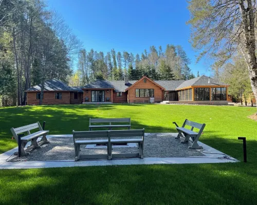 Haliburton Post House Hotels in Haliburton County