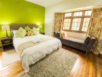 Mackaya Bella Guest House - Pensions