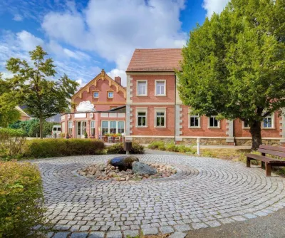 Hotel Zur Linde Hotel dekat Griechisches Restaurant Archimides
