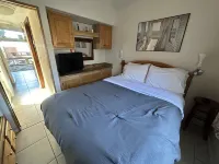 Private Balcony and Full Size Hot Tub - Beautiful Oceanfront Getaway Hotels in Smith River