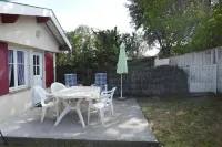 Quiet lodge for a couple at 200 from the beach, 900 m from the city center - Homestays