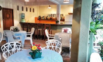 Solimar Inn Suites