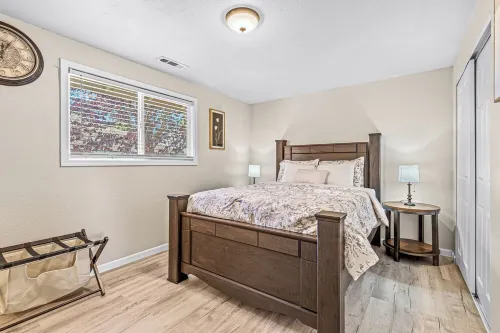 Beautiful & Comfortable Home in Central Point