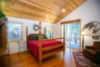 Tahoe Donner Cabin Level Driveway Sleeps 8