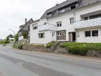 Schones Ferienhaus in Winterberg Mit Terrasse