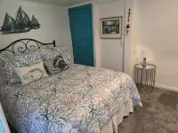 Point Herron Cottage in Manette