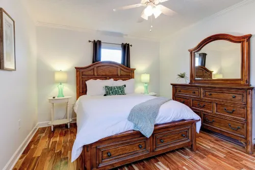 Black Mountain Retreat! Pool/HotTub/Games/FirePit
