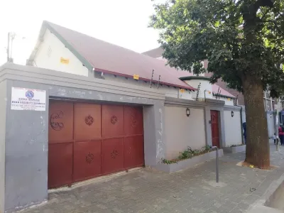 Defountain Guest House Hotels in Yeoville