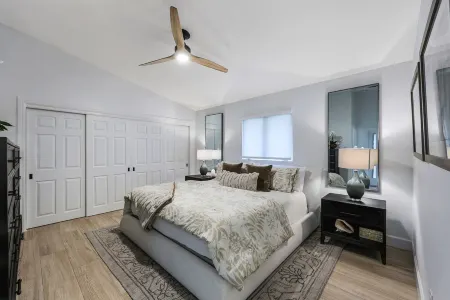 10% Off Weekly Naples Lux Home Private Heated Pool + Spa, Near Vanderbilt Beach Отели рядом с достопримечательностью «Ровер Ран»