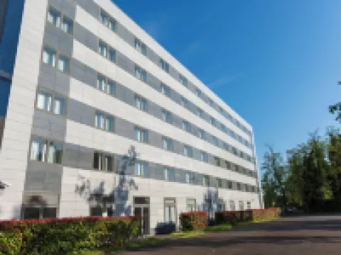 Cerise Bordeaux Mérignac Aéroport Hotels in Merignac