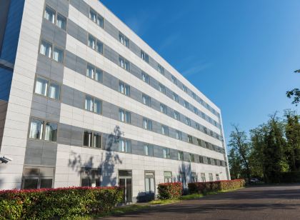 Cerise Bordeaux Mérignac Aéroport