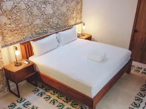 TreeHouse Boutique Hotel - Adults Only