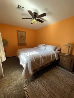 Intimacy Suite- AdultRoom-Spa House w/Hot Tub-420 Friendly-Hiking trails & more!