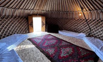 Glamping Svetlyi Mys