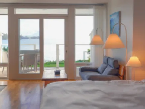 Sooke Harbour House Hotels in Sooke