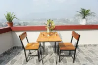 Kaji Chen Hotel di Karyabinayak