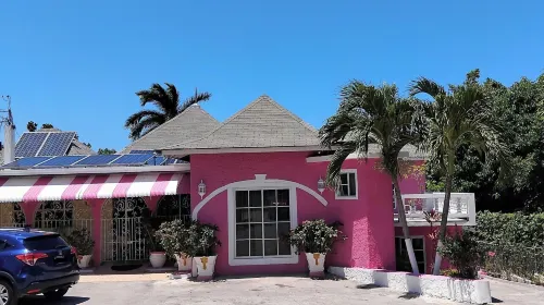 Pink Hibiscus Villa